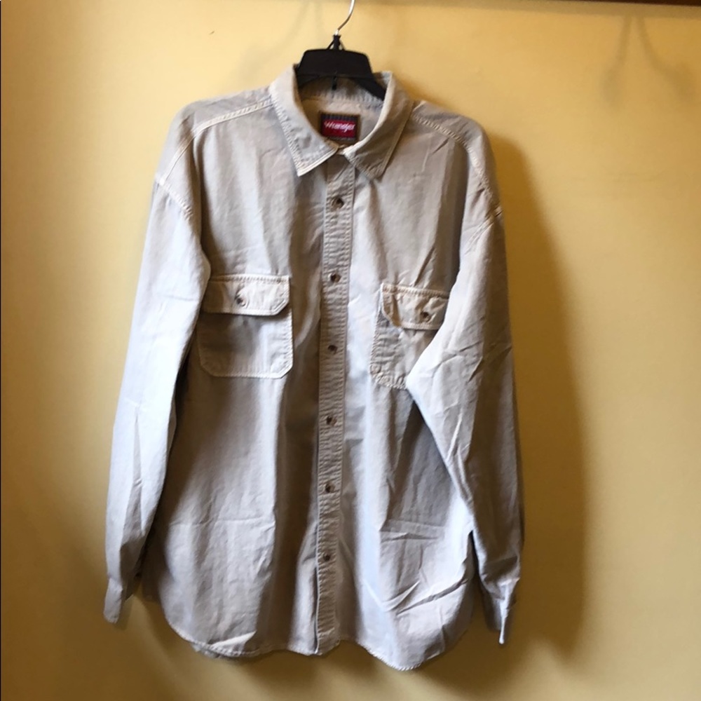 Men’s Wrangler Hero shirt size XLT